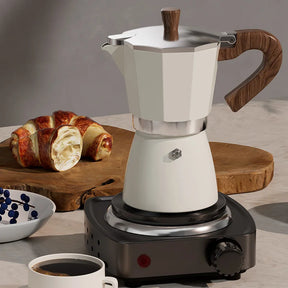 Moka Chic - Elegância em Cada Gota Descubra o sabor da tradição e da modernidade. O café como você nunca experimentou