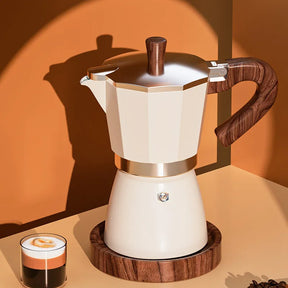 Moka Chic - Elegância em Cada Gota Descubra o sabor da tradição e da modernidade. O café como você nunca experimentou